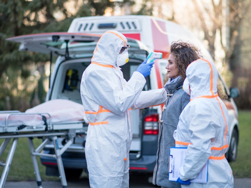 Количество заболевших коронавирусом в мире превысило 30 млн человек