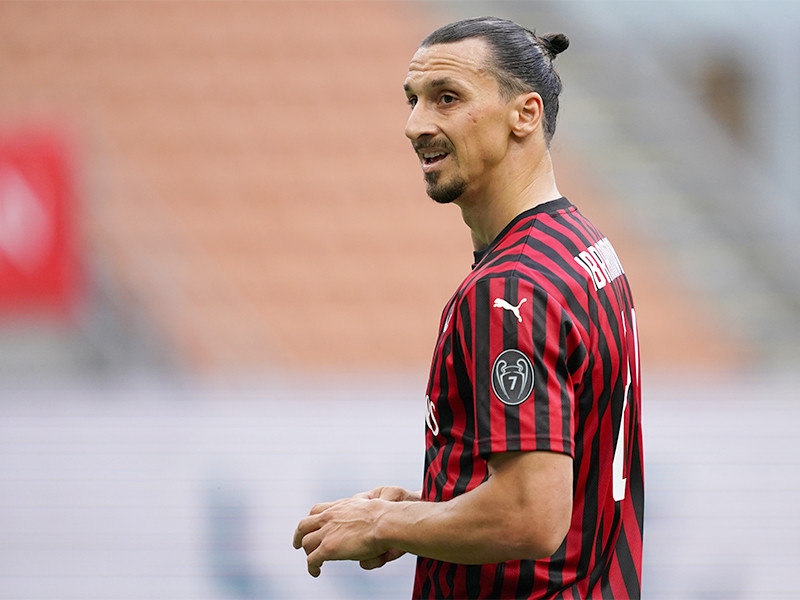 Дубль Ибрагимовича принес "Милану" долгожданную победу над "Интером"