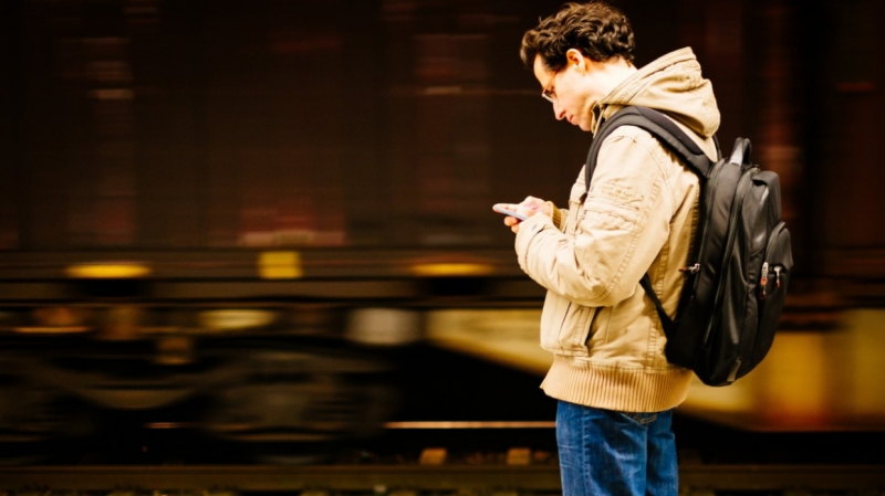 Эксперт объяснил, как появляется эхо при разговоре по смартфону