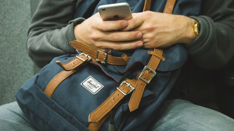 Эксперт объяснил, почему смартфоны взрываются в руках