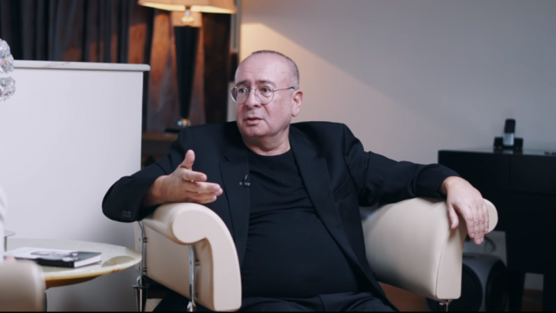 Листерман озвучил свою версию знакомства Кончаловского и Высоцкой