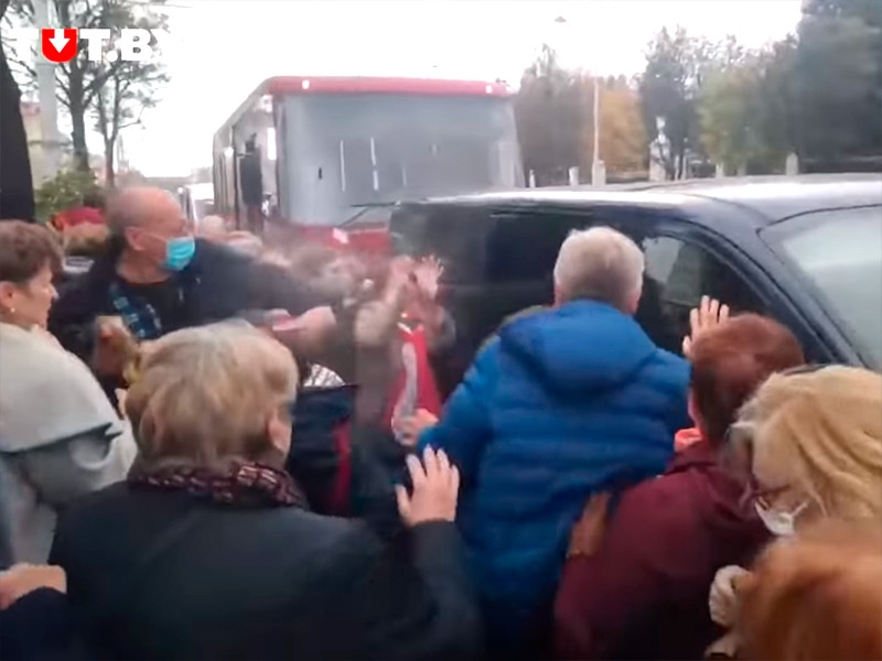 Милиция Минска признала применение светошумовых патронов и слезоточивого газа на акции пенсионеров