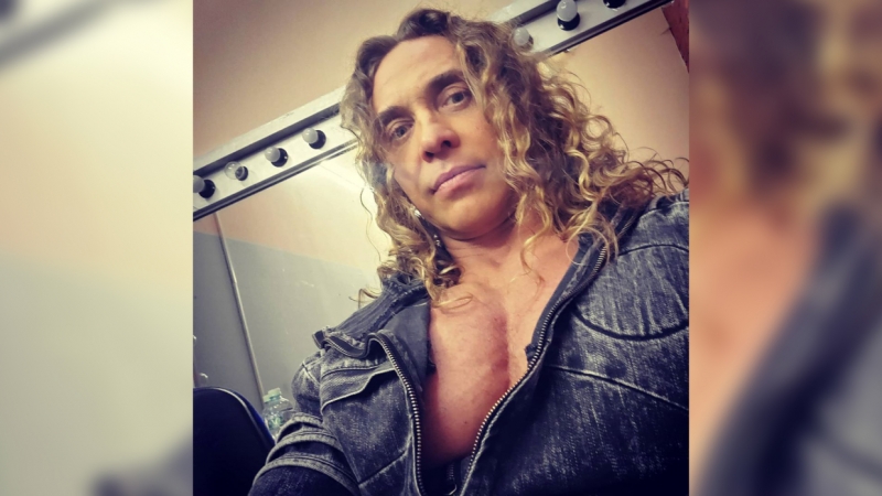 Тарзану досталось от фанатов после рекламы спектакля «Муж на час»