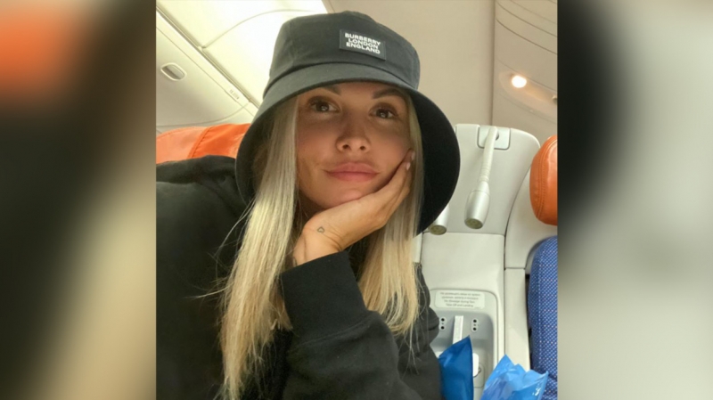 Актриса Мария Горбань удивила фанатов архивными фото в образе брюнетки