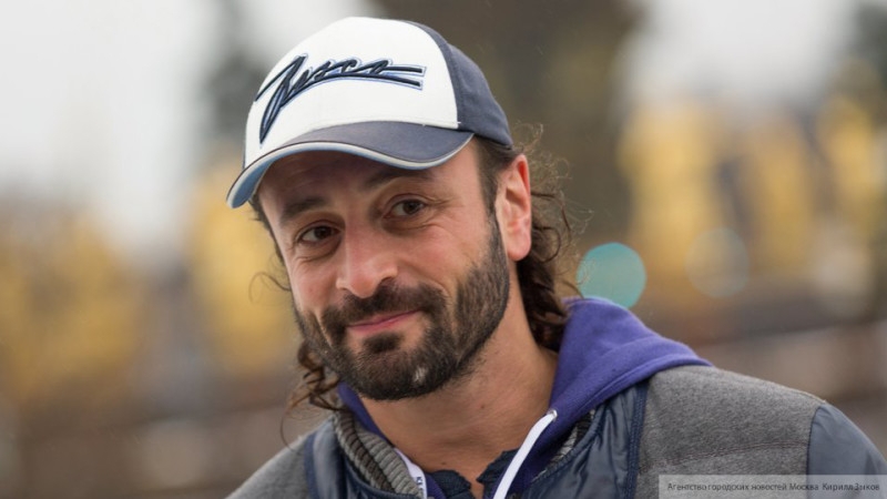 Авербух объяснил, почему Бузова остается в «Ледниковом периоде»