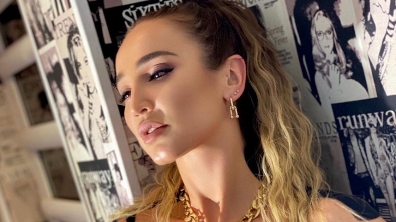 Бузова пожаловалась на необъективность жюри в «Ледниковом периоде»