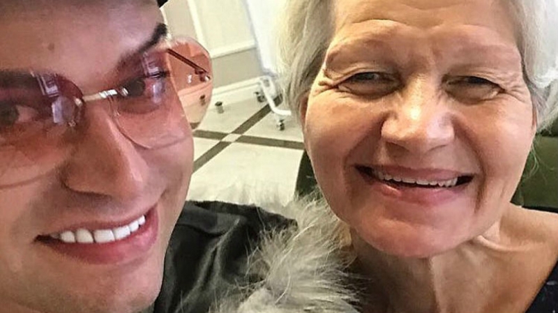 Гоген Солнцев рассказал о пугающих галлюцинациях пожилой супруги