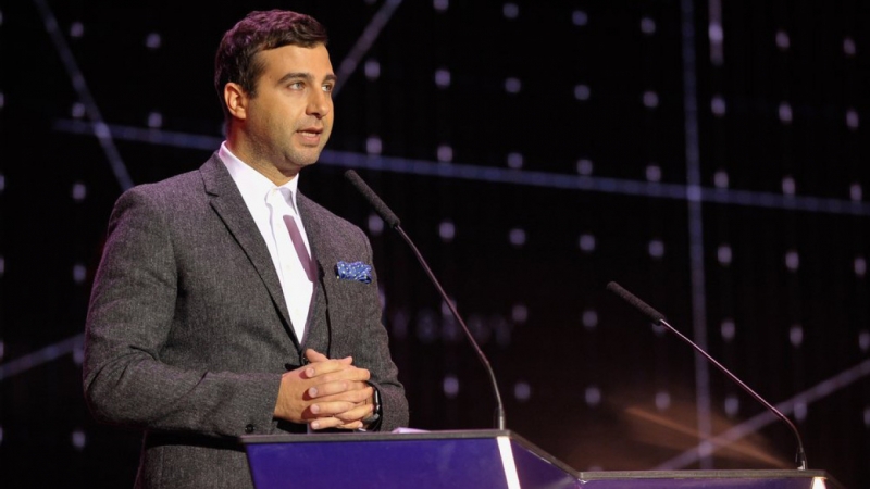 Иван Ургант подтвердил госпитализацию Дмитрия Хрусталева