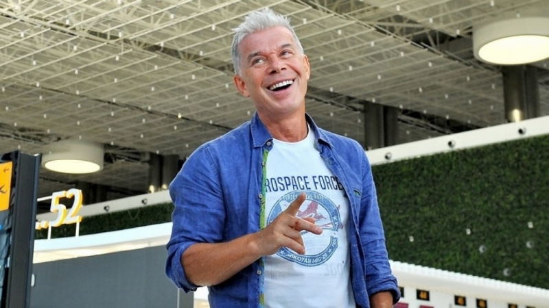 Налоговая заморозила счета компании Олега Газманова