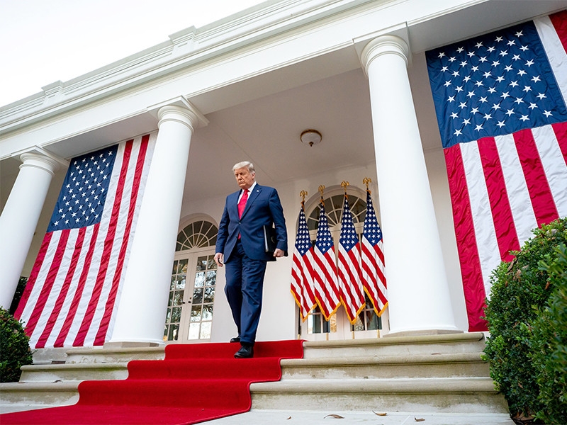 Трамп посетовал, что "в Верховный суд тяжело пробиться"