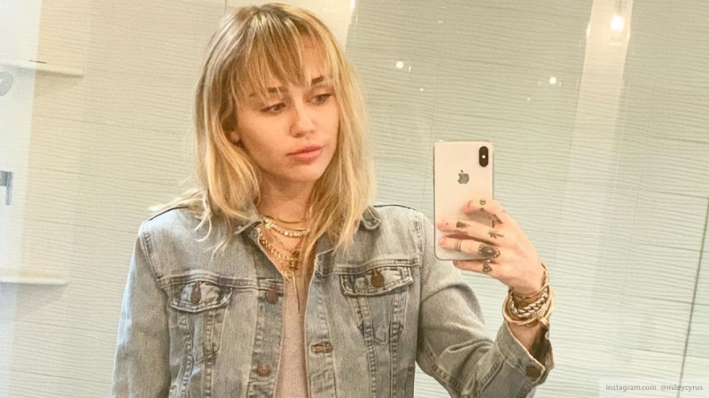 Майли Сайрус призналась в чувствах к бывшему мужу Лиаму Хемсворту