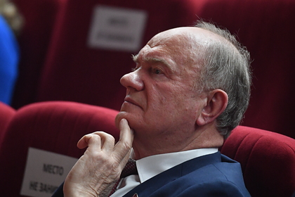 Коммунисты попросили временно освободить россиян от налогов