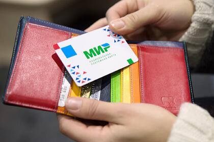 Белорусские магазины и банки обязали принимать карты «Мир»